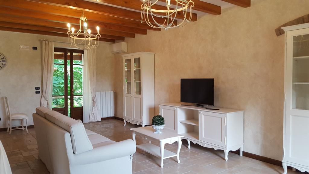 Relais Mondotella Pozzolengo Exteriör bild
