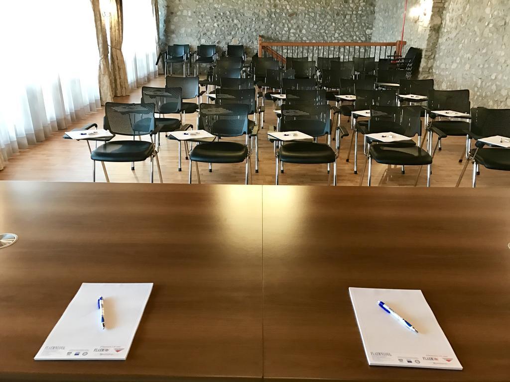 Relais Mondotella Pozzolengo Exteriör bild